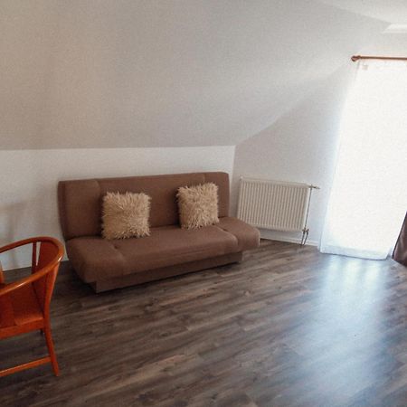 Megnyugtat-Lak Apartmanhaz Demjén Екстериор снимка