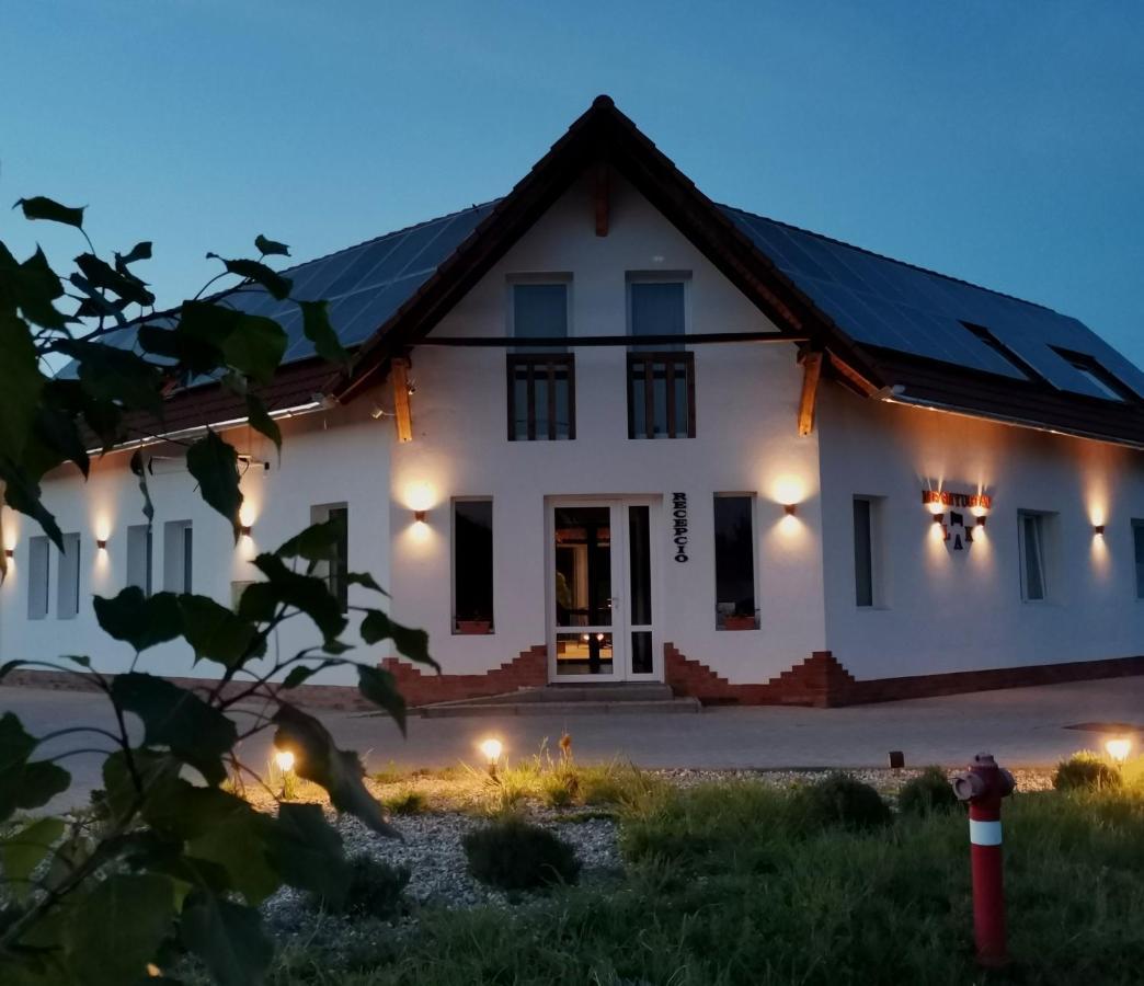Megnyugtat-Lak Apartmanhaz Demjén Екстериор снимка