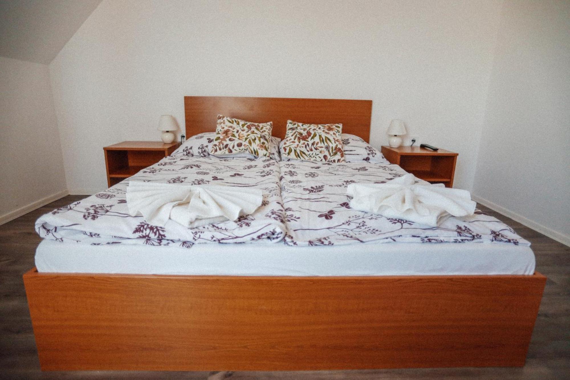 Megnyugtat-Lak Apartmanhaz Demjén Екстериор снимка