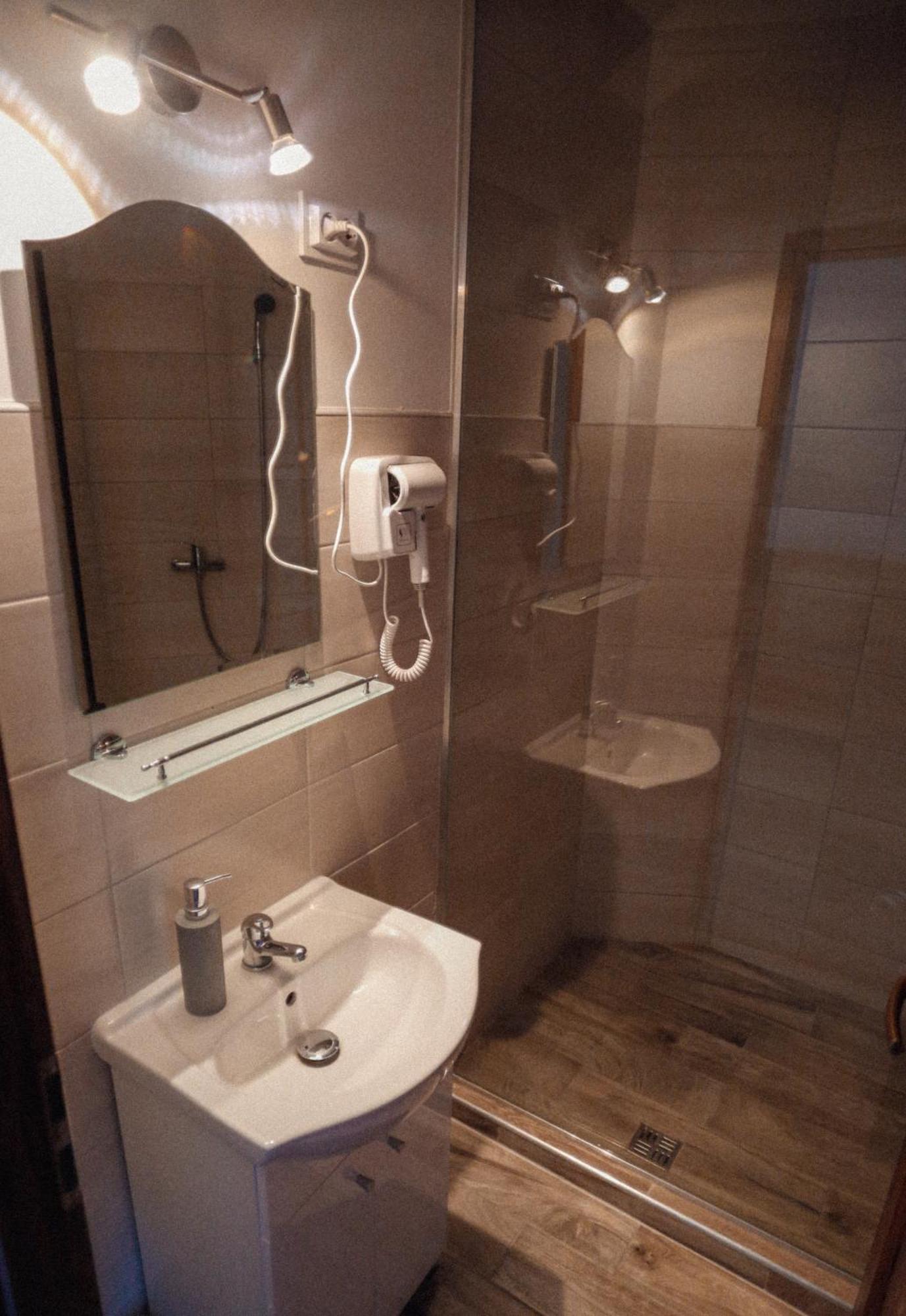 Megnyugtat-Lak Apartmanhaz Demjén Екстериор снимка